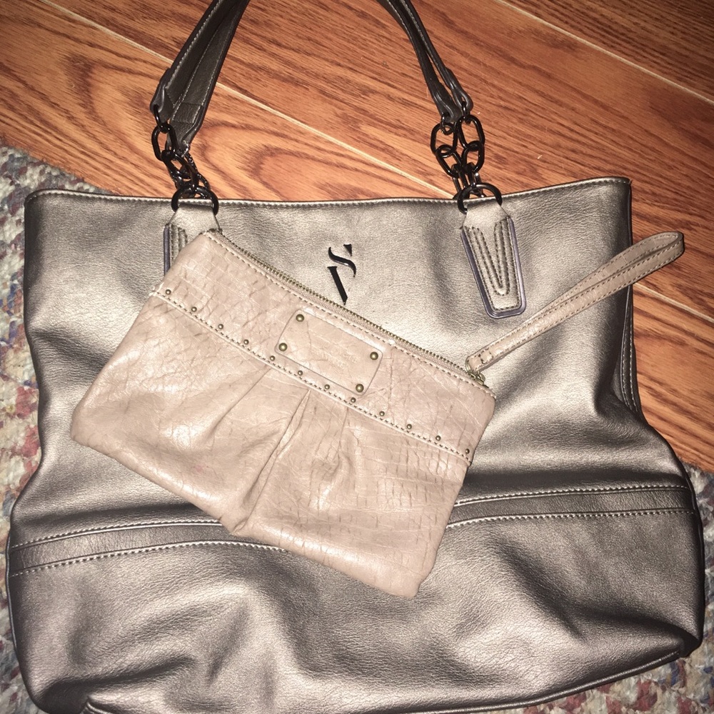 Simply Vera Vera Wang Tote and wristlet